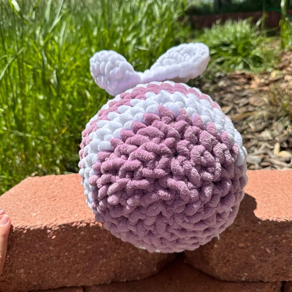 Hand crocheted bee plush - Picture 2 of 5